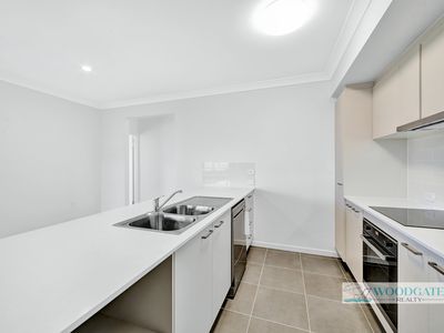 73 OCEAN VIEW DRIVE, Woodgate