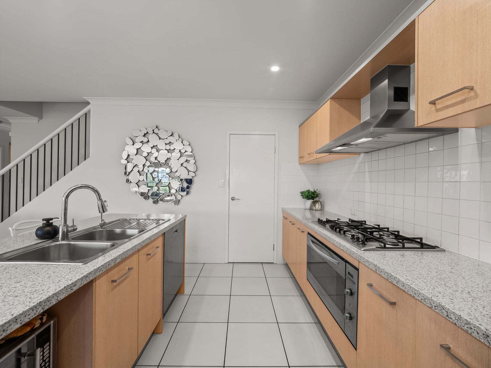 38 Nova Place, Carina