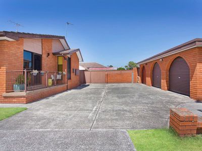 2 / 14 Shellharbour Road, Lake Illawarra