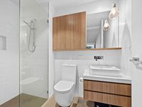 516 / 21 Duncan Street, West End