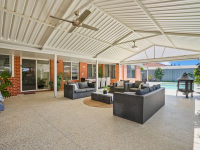 2 Anzio Court , Secret Harbour