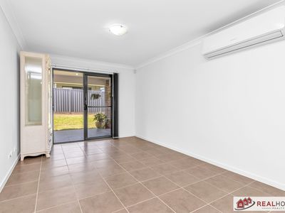 4 Treeview Place, Glenmore Park