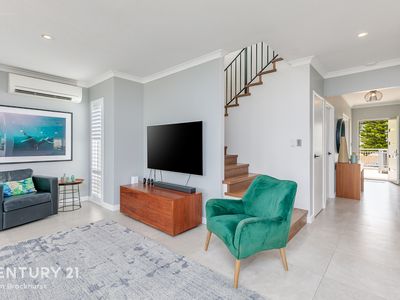 25 Pantheon Avenue, North Coogee