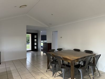 27 Bernborough Avenue, Moranbah