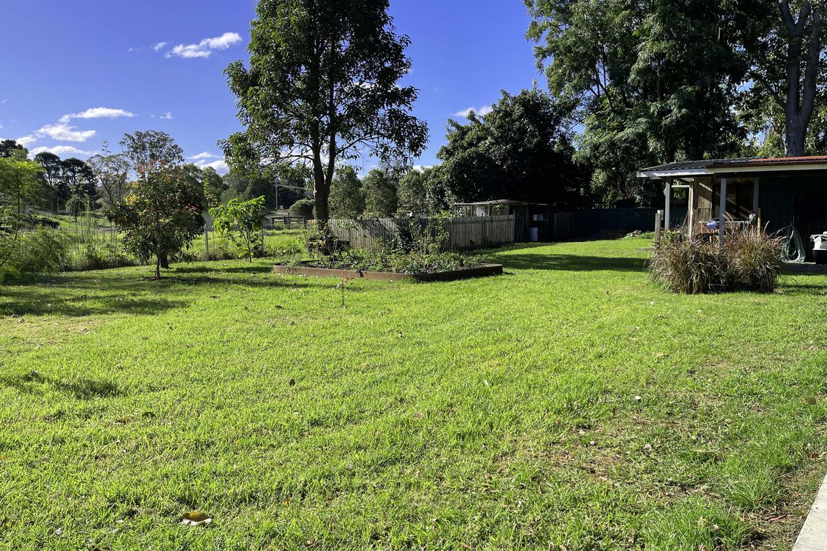 7 East Combined Street, Wingham
