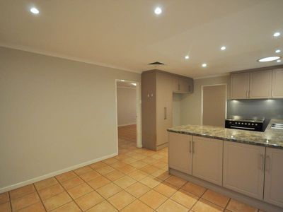 32 Giles Avenue, Newman