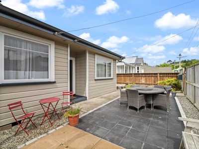 8 Constant Street, Sawyers Bay