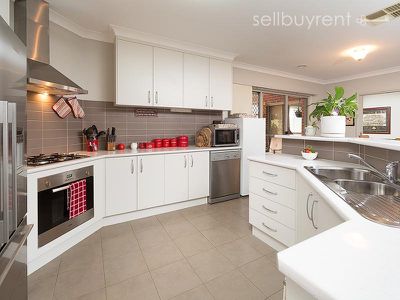 2 INNISBROOK AVENUE, Wodonga