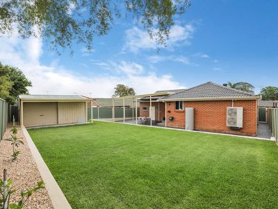 14 Menzies Circuit, St Clair