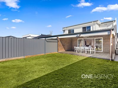 8b Saddleback Crescent, Kembla Grange