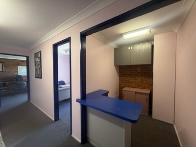 27 CROWN STREET, Tamworth