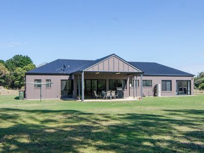 58A McMAHON Road, Worrolong