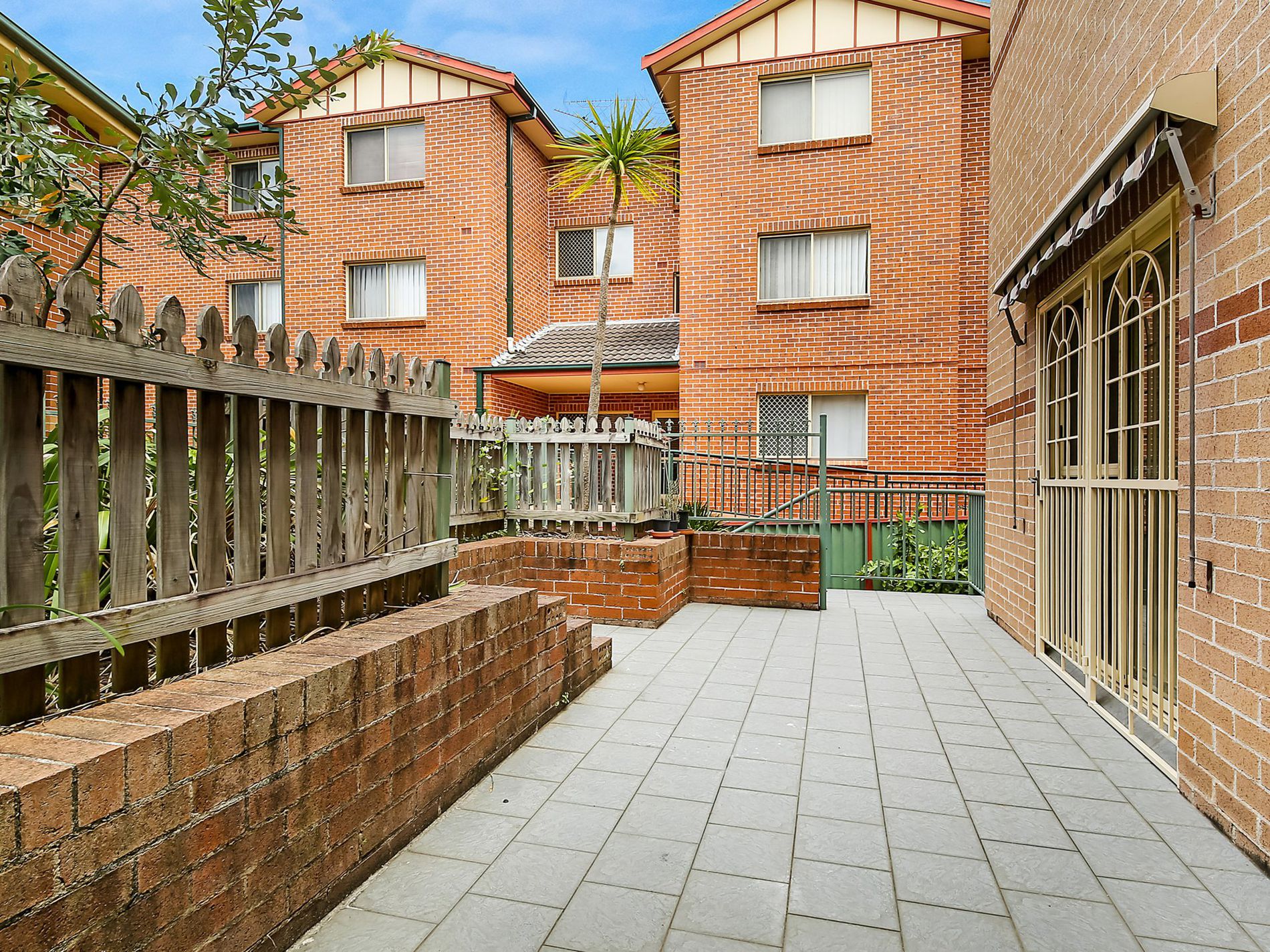 9 / 158-160 Harrow Road, Kogarah