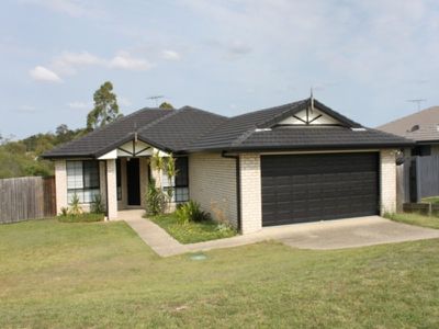 24 Sarah Drive, Yamanto