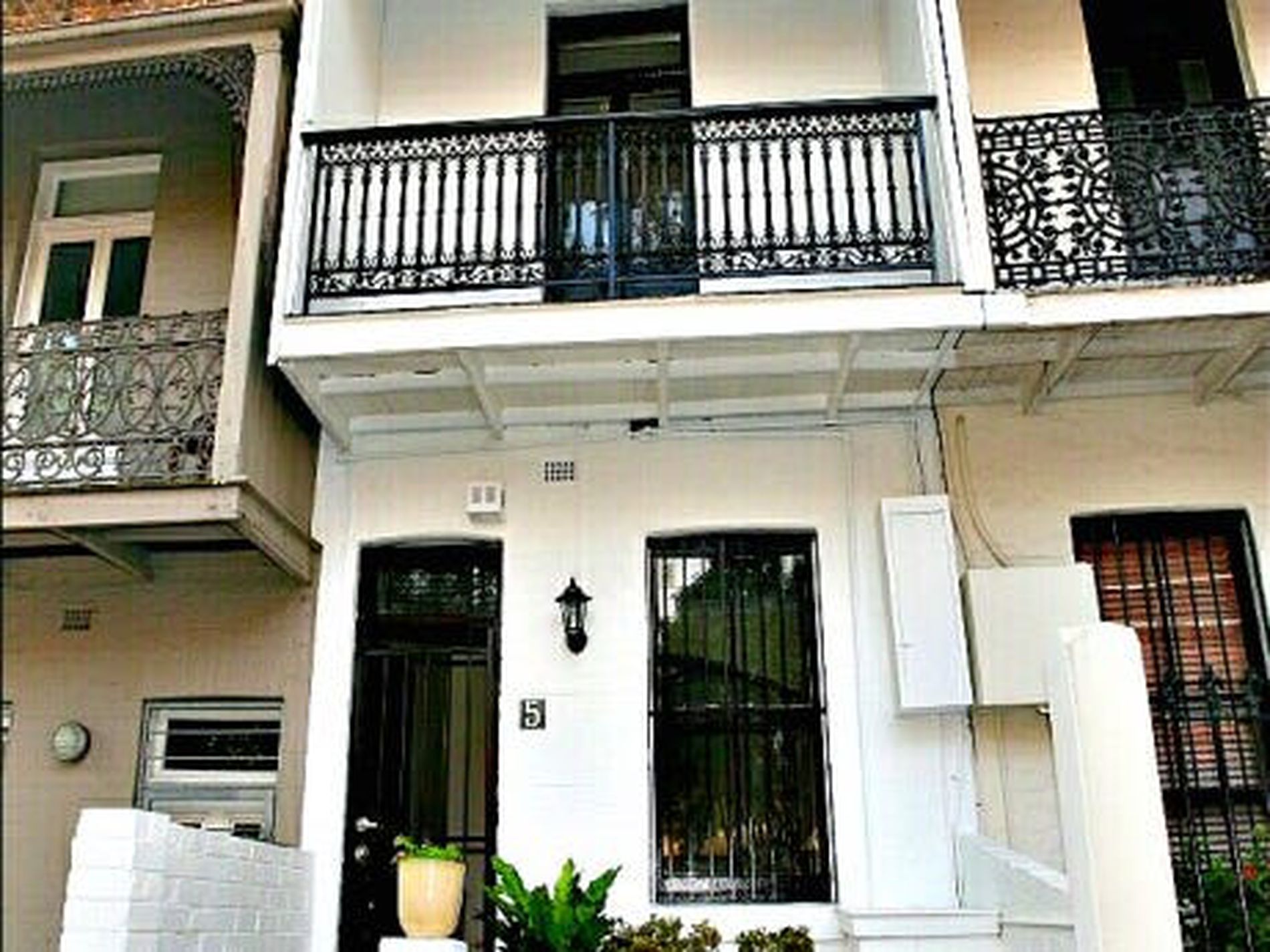 5 Great Thorne Street, Edgecliff