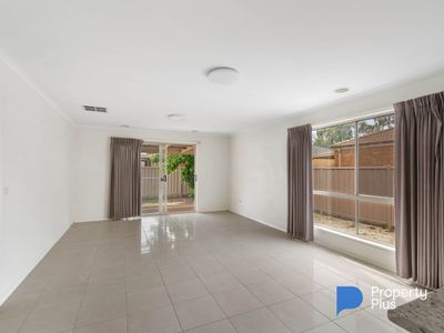 31 Sovereign Gardens, Kangaroo Flat