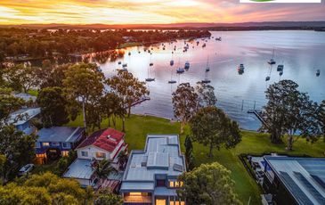 12 Gordon Avenue, Summerland Point