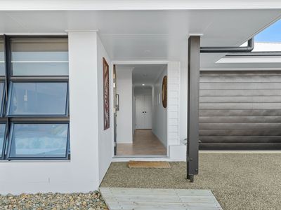 11 Hann Close, Rural View