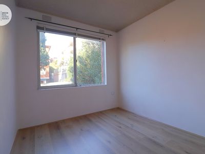 9 / 37 Meadow Crescent, Meadowbank