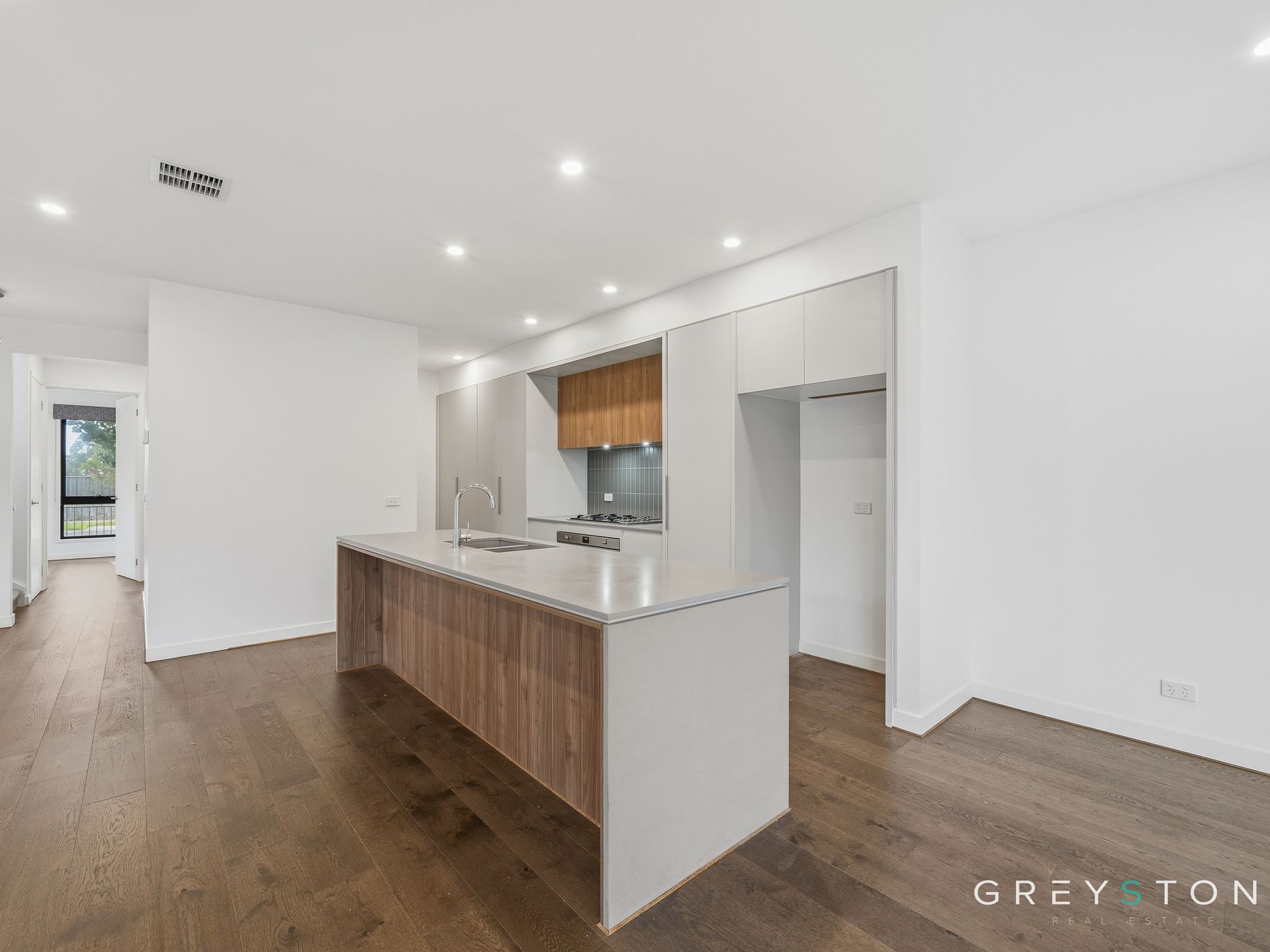 50 Signal Circuit, Aintree