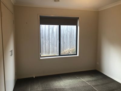 19 Pickworth Drive, Leopold