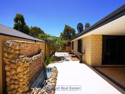 32 Ripplevale Circle, Carramar