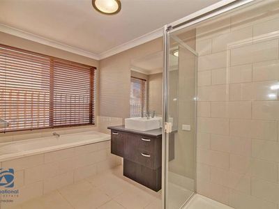 85 Skyview Avenue, Rochedale