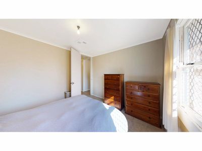 18 Armstrong Crescent, Dubbo