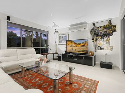 21 Maidstone Crescent, Peregian Springs