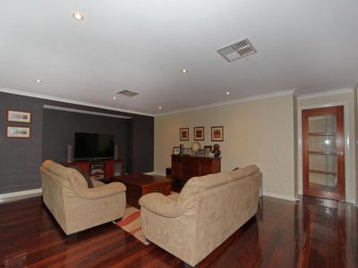 44 Longmore Parade, Broadwood