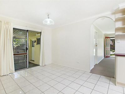 15 Landsborough Street, Rochedale South