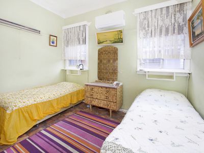 28 Parkes Street, Oak Flats