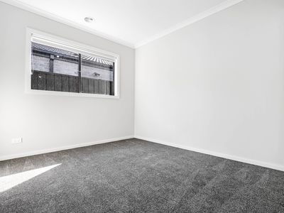 39 Tecoma Street, Manor Lakes