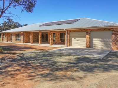 61 Mid Western Highway, West Wyalong