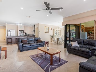 22 Rhapsody Close, Shoalwater