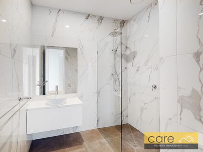 2 / 5 Maple Court, Doveton