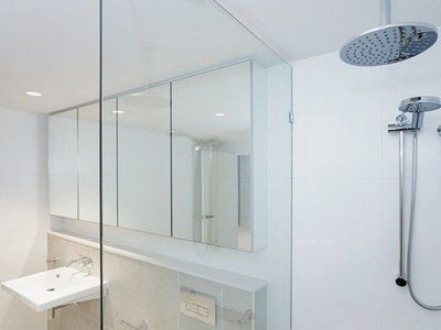 602 / 3 Northcliffe Terrace, Surfers Paradise
