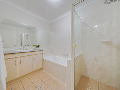 106 Hargreaves Road, Manly West