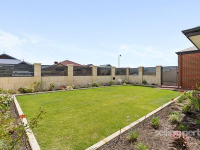 10 Teague Way, Lakelands