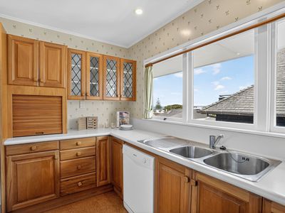 2/33 Gulf View Road, Murrays Bay