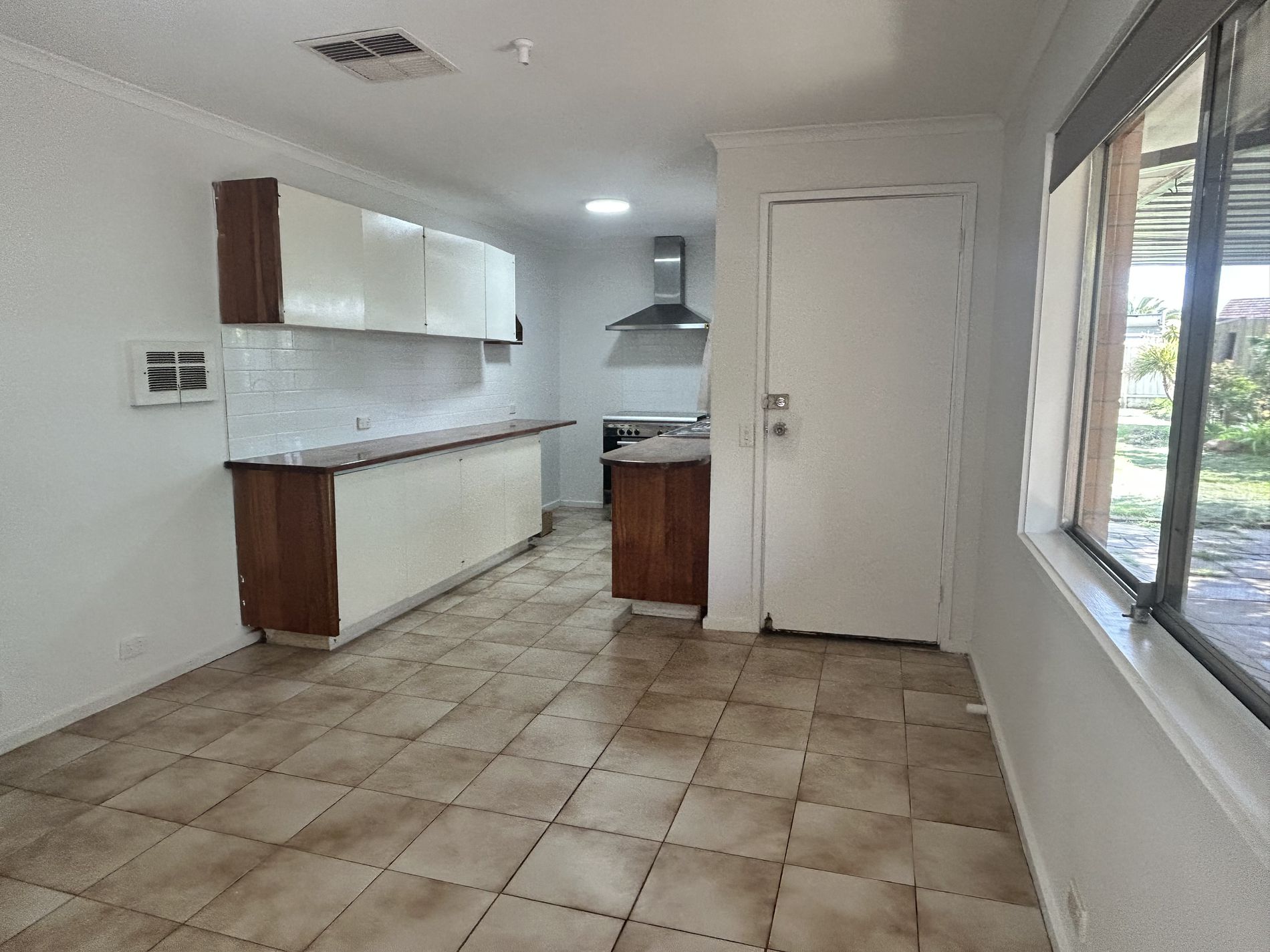 16 Harrier Street, Werribee