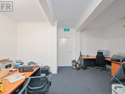 1 / 7 Baling Street, Cockburn Central