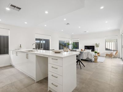 1 Wolya Place, Westminster