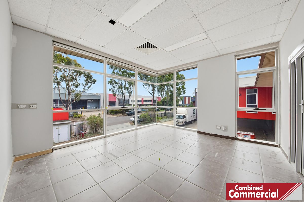 1 & 2 / 6 Gallipoli Street, Smeaton Grange