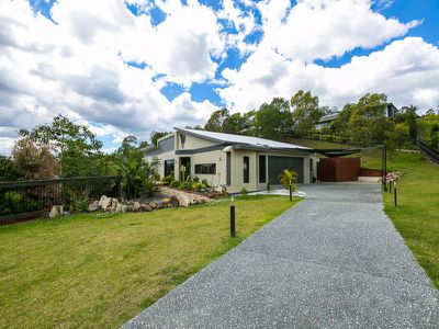 8 Greenacre Way, Maudsland