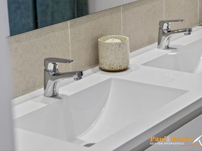 11A Woodberry Avenue, Coombs