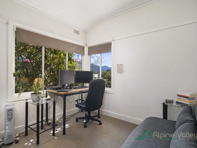24 Kiewa Crescent, Mount Beauty