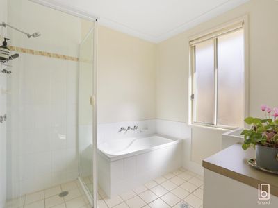 35A Skyhawk Avenue, Hamlyn Terrace