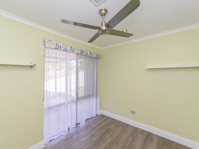 21 Stawell Way, Padbury