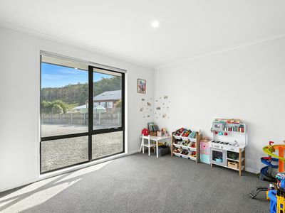 10 Fritton Drive, Dover
